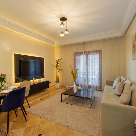 Appartement Haut Standing Gueliz Plaza Avec Vue Marrakesh Bagian luar foto