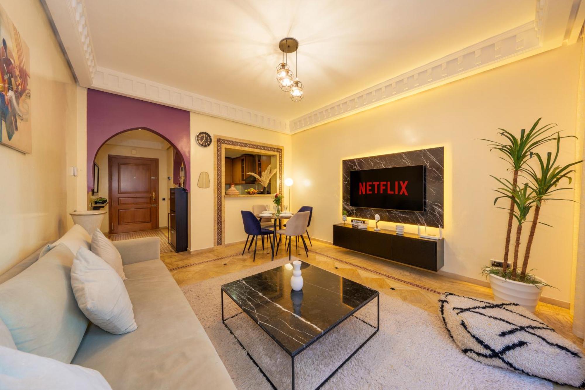 Appartement Haut Standing Gueliz Plaza Avec Vue Marrakesh Bagian luar foto