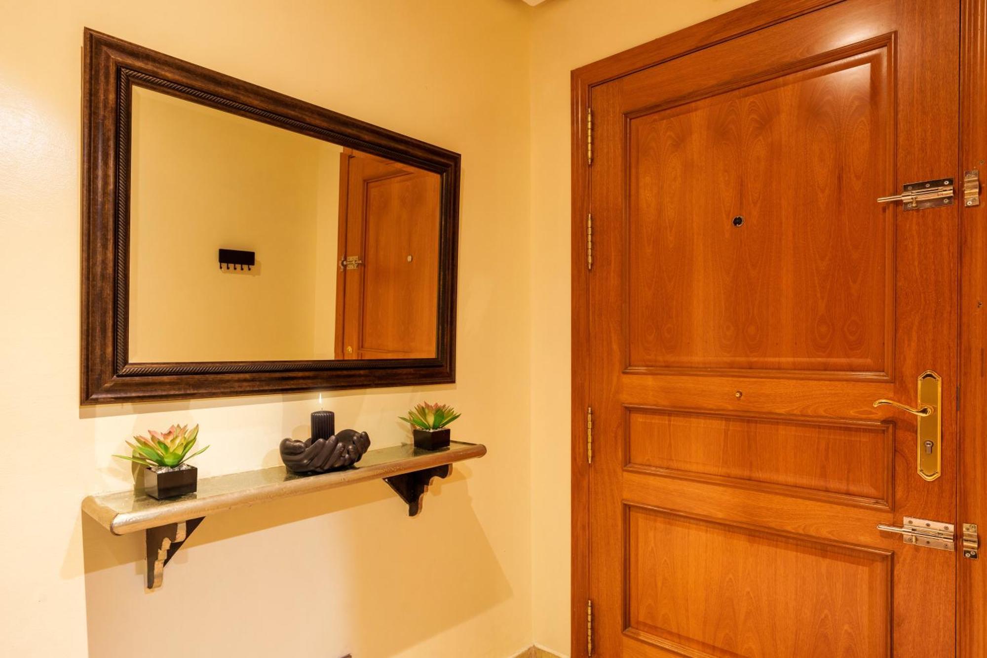 Appartement Haut Standing Gueliz Plaza Avec Vue Marrakesh Bagian luar foto