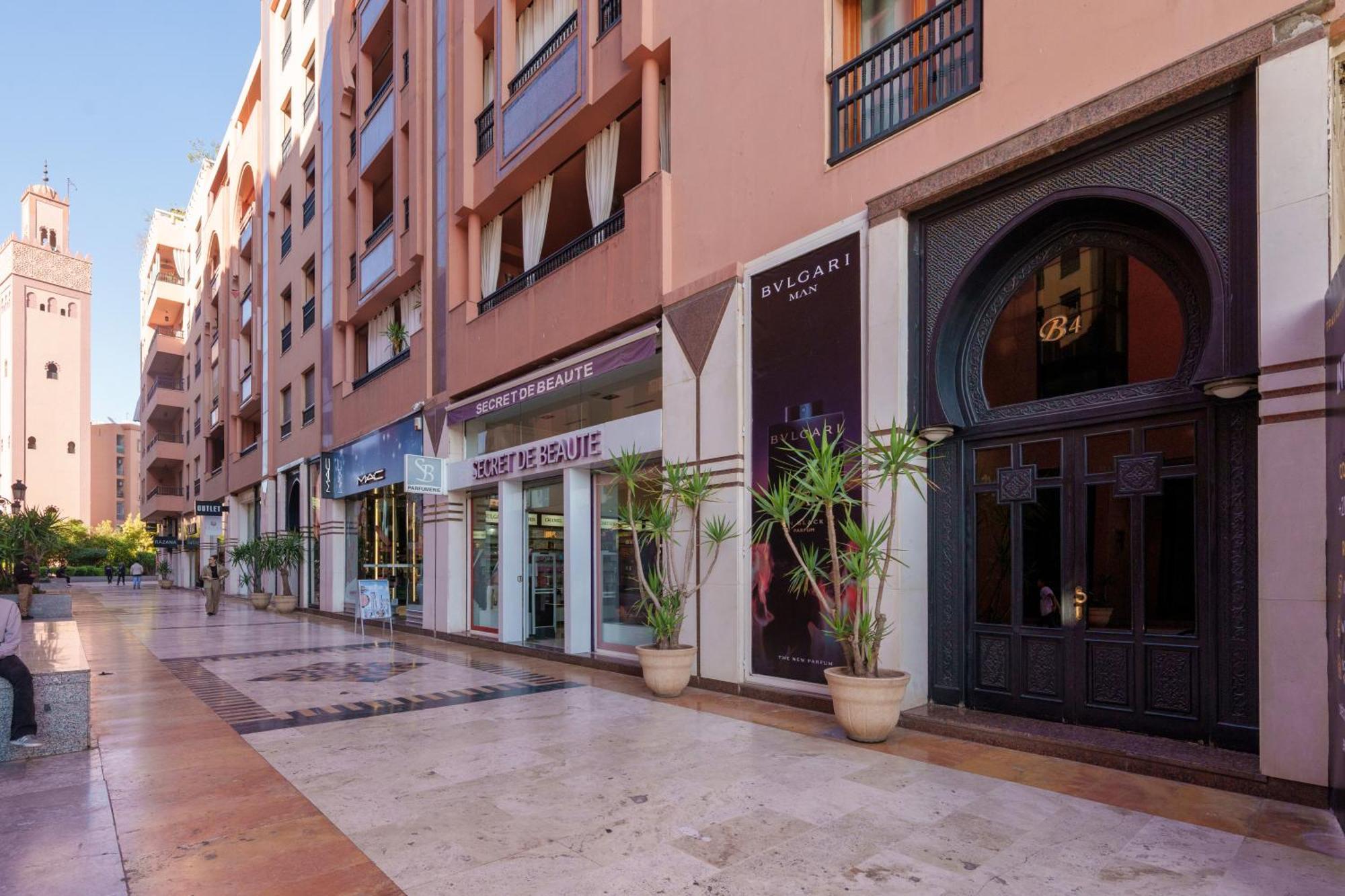 Appartement Haut Standing Gueliz Plaza Avec Vue Marrakesh Bagian luar foto