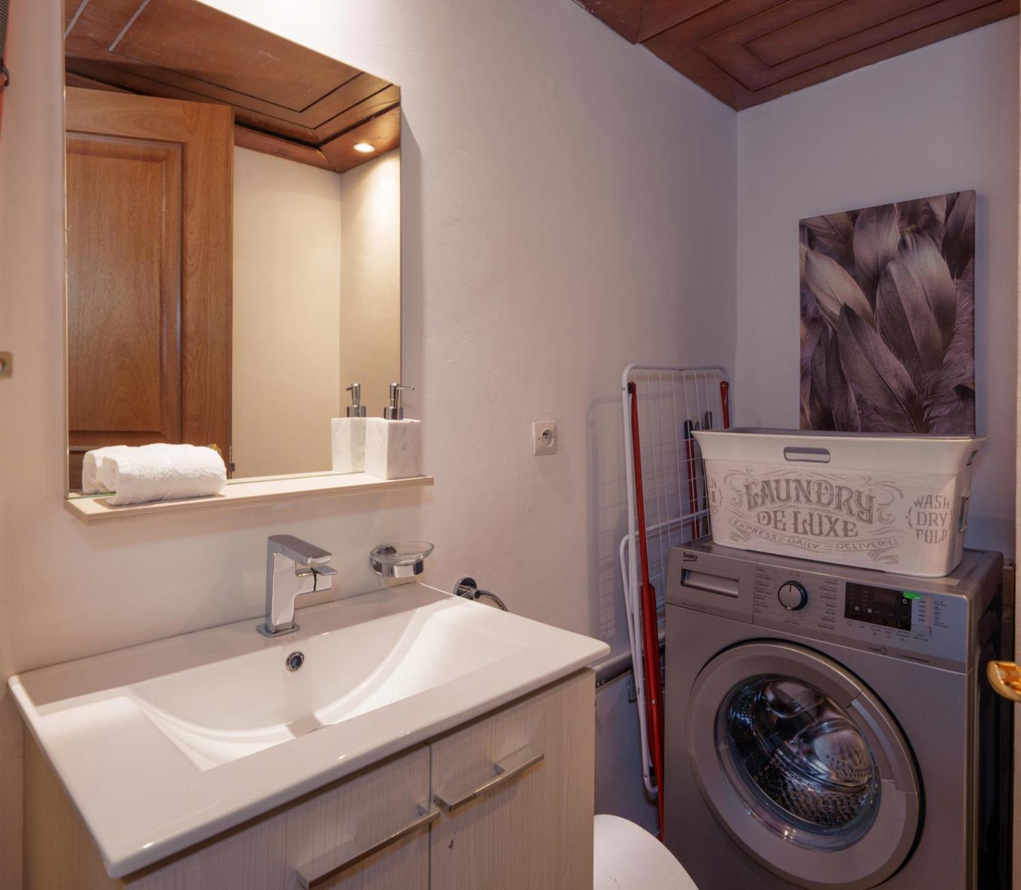 Appartement Haut Standing Gueliz Plaza Avec Vue Marrakesh Bagian luar foto